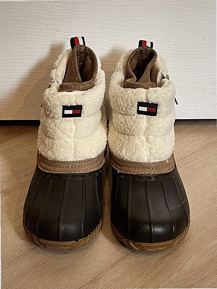 Tommy Hilfiger Women's Gray/Tan/White Almond Toe Twroana Rain Boots sz 7
