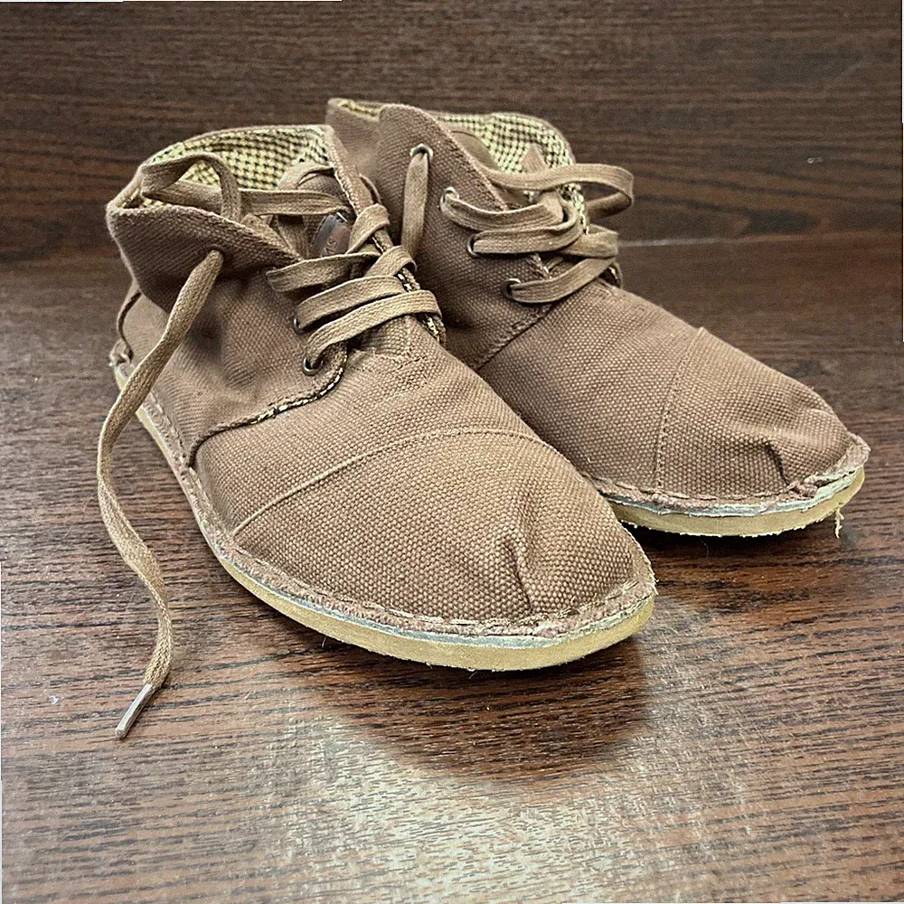 TOMS Men's Paseo Mid Chukka Boots Size 11 Brown Canvas Lace Up Casual Sneakers