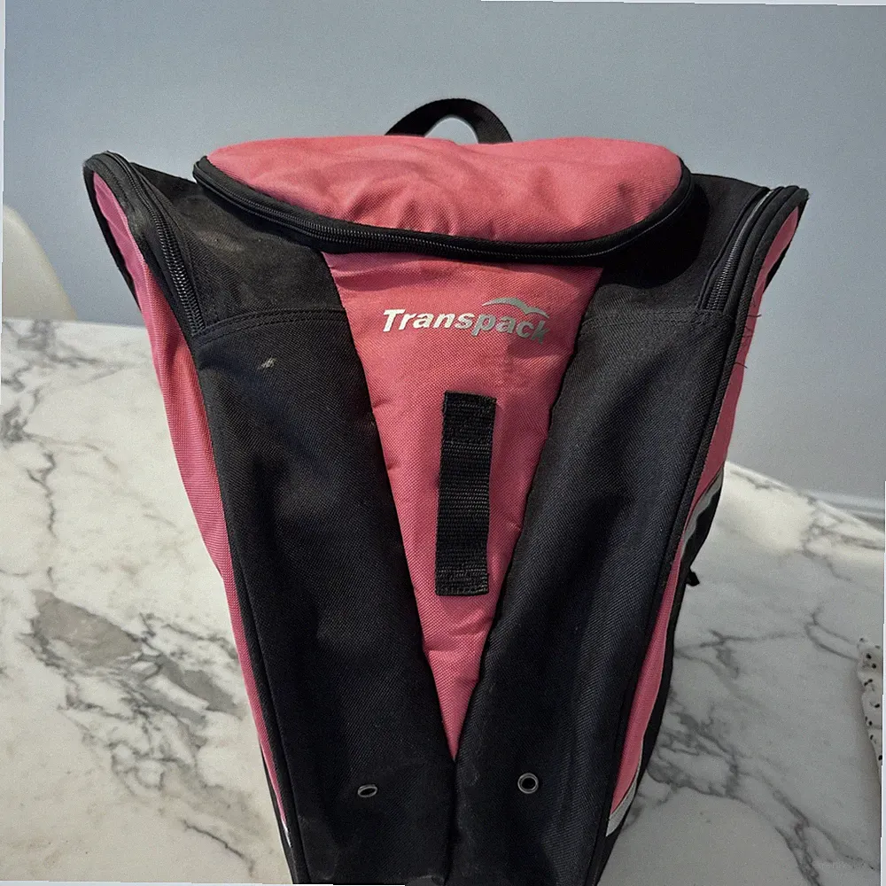 TRANSPACK EDGE JUNIOR BOOT, HELMET, & GEAR BACKPACK - PINK - ONE SIZE