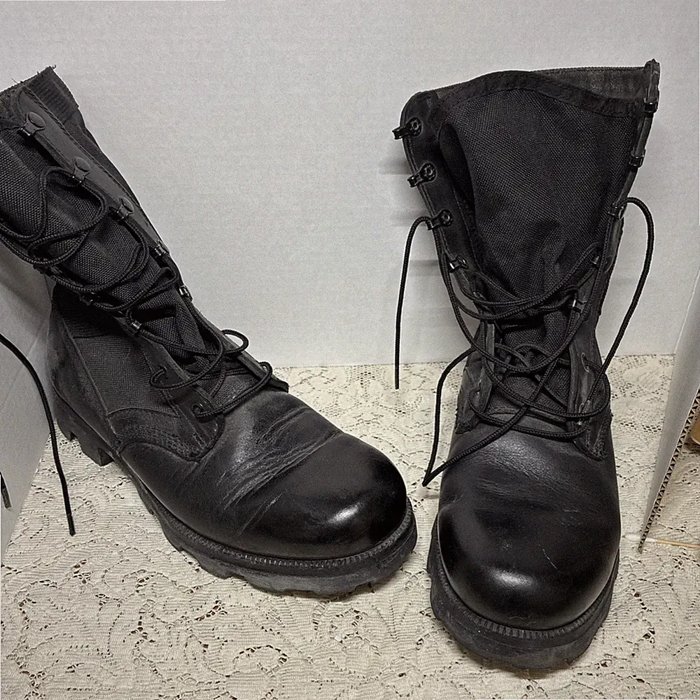 U.S. Military All Leather Combat Boots Size 7