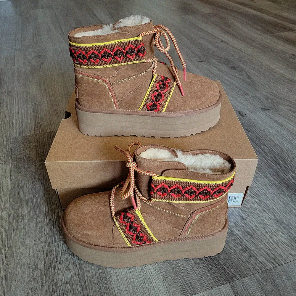 UGG Classic Mini Braid Platform Chestnut Suede Boot Sz 7