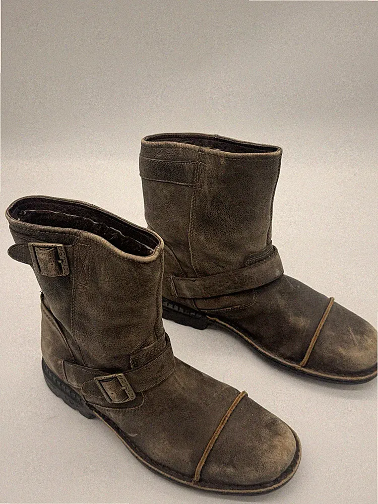 UGG Mens 11 M 3043 Rockville Motorcycle Boots Distressed Sheepskin Shearling Fur