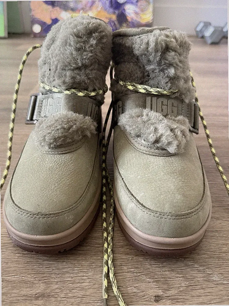 UGG Olive Leather Ankle Snow Boots Faux Fur Lined Buckle & Lace for Women