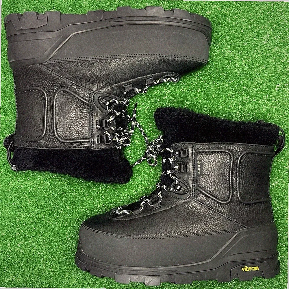 UGG Shasta Mid GORE-TEX Waterproof Boots Black Men’s 6 Hiking Outdoor NEW