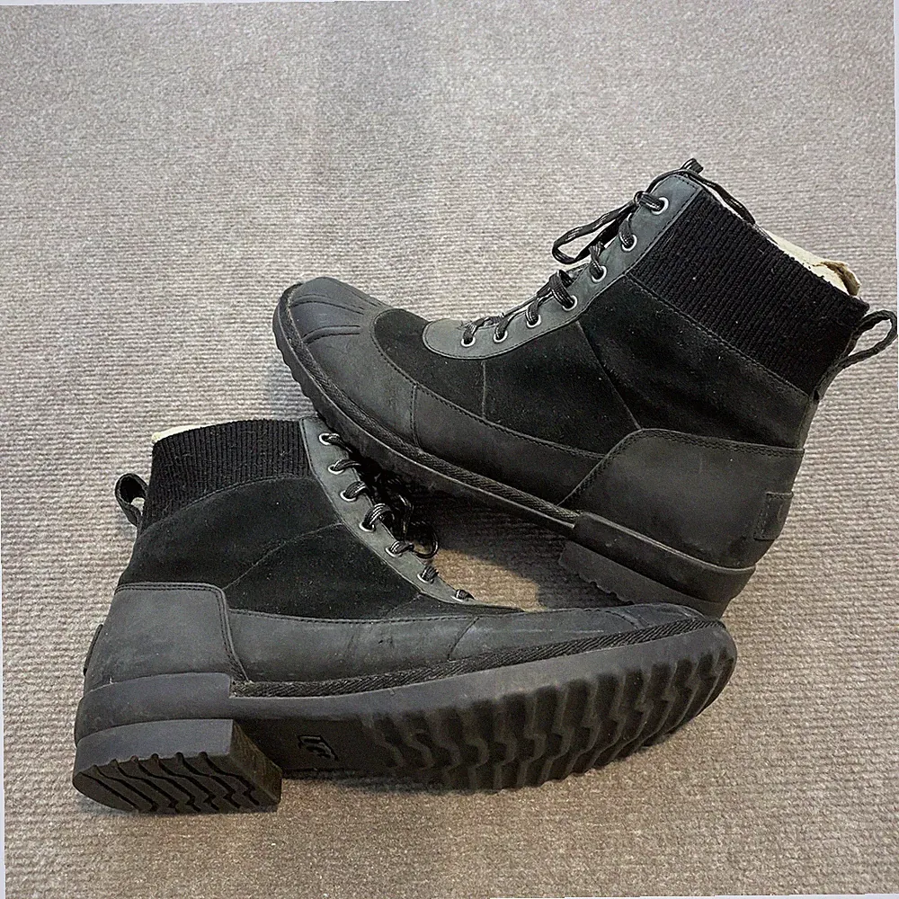 UGG Snow Boots Womens Size 9 Black Suede Wool Lined Lace Up Ankle Winter 1095160