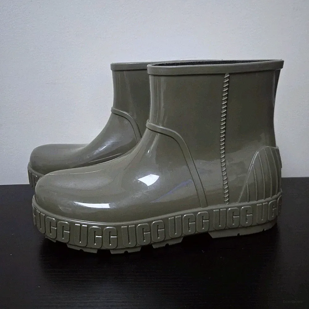 UGG Waterproof Olive Ankle Rain Boots for Men with Faux Fur Insole Size 8 1/2
