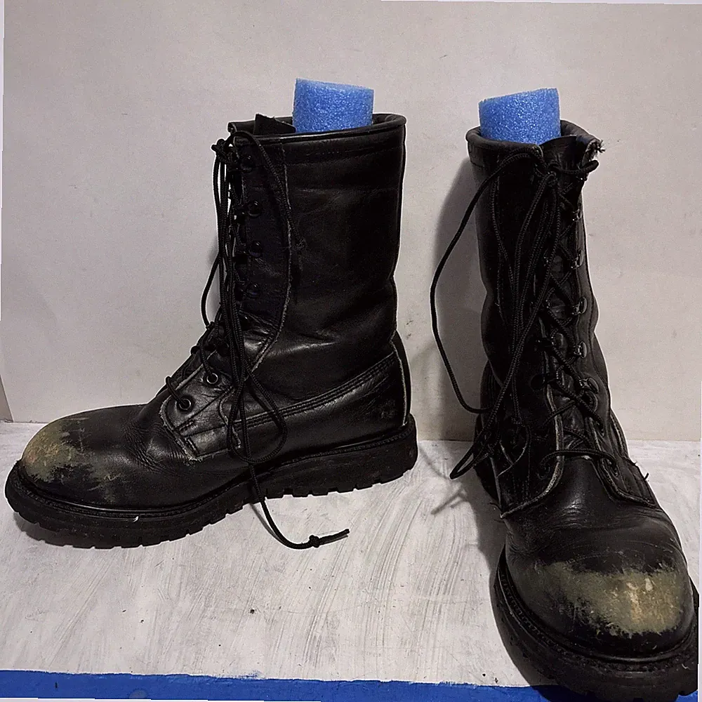 Unbranded Black Combat Boots Vibram Nice Boots Worn Fronts 8.5XW Mens