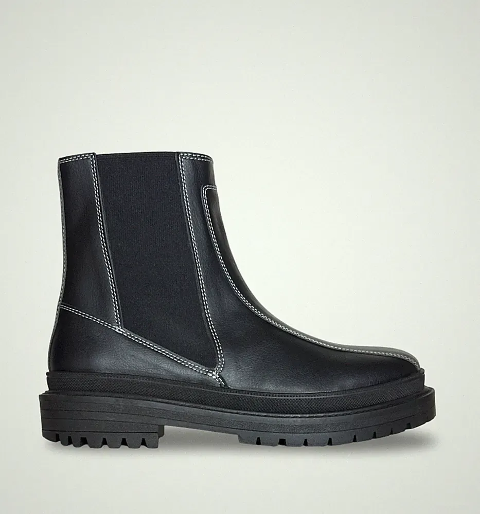 Unisex black boots vegan leather chelsea pull on casual office flats ridged sole