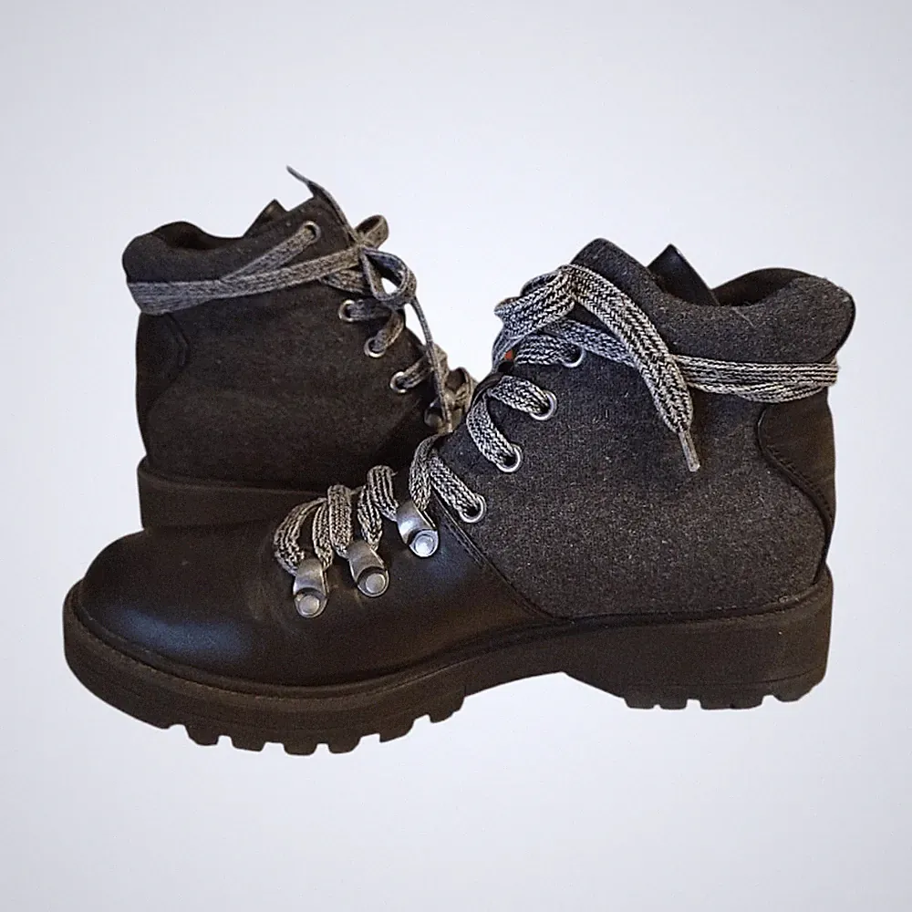 Universal Thread Black Grey Vegan Lace Up Hiking Combat Boots SZ 7.5 Grunge