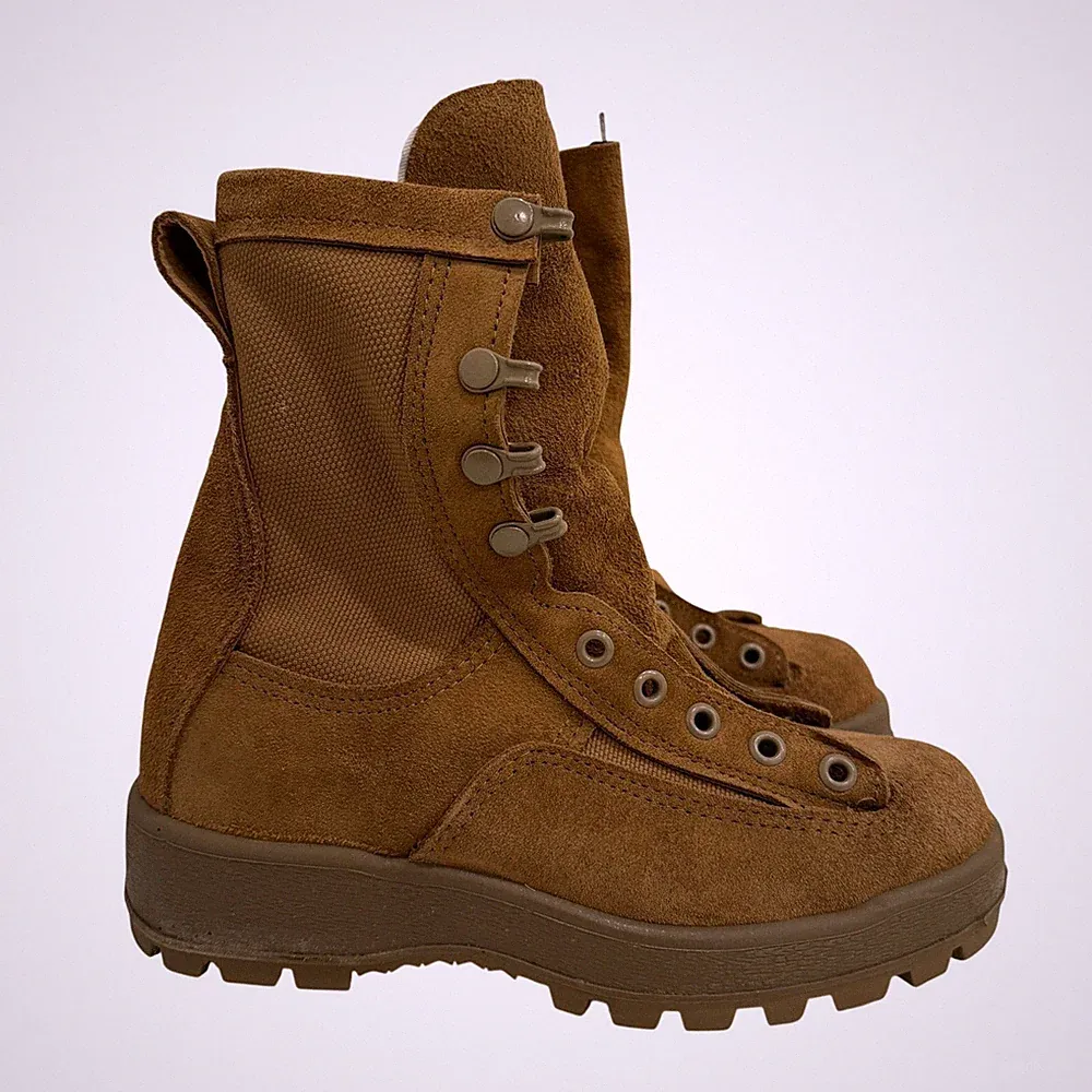 US Military Gore-Tex Combat Boots Coyote Brown Vibram Sole Size 2.5R