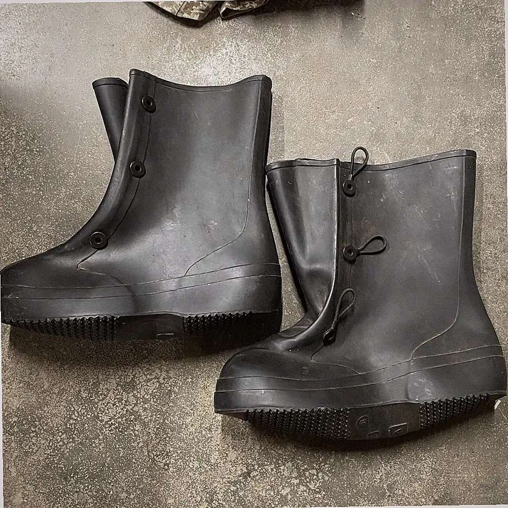 US Military rubber protective chemical biological mud boots Black combat Size 8