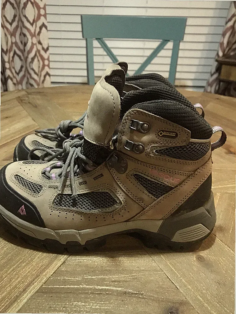 Vasque ‘Breeze 2.0' 7479 Hiking Boots Women's Gore-Tex Leather Ankle Sz 8M