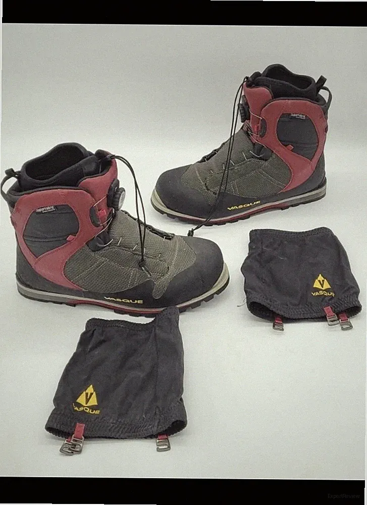 Vasque Radiator Men’s Mountaineering Boots Black Red & Gaiters 13 BOA System