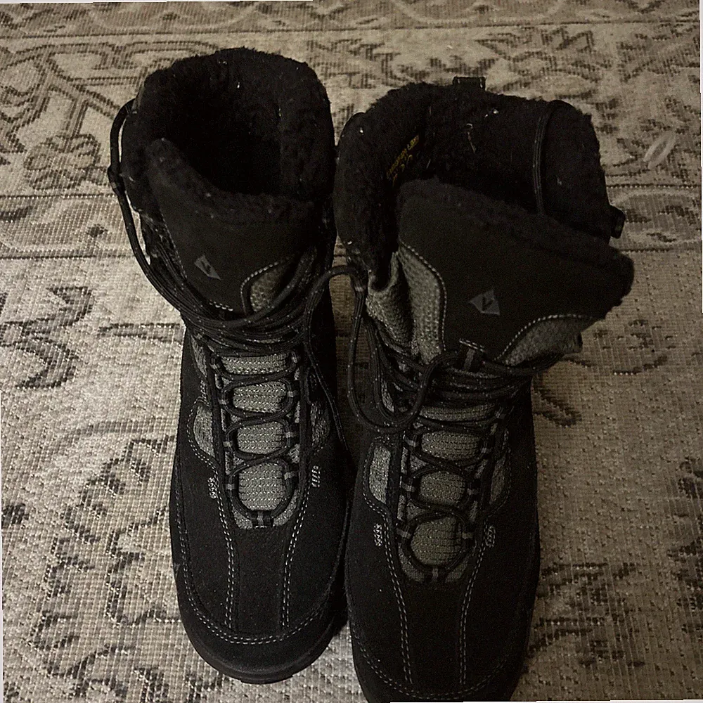 Vasque Womens 7.5 Boots Shoes Mid Calf Snow Hiking Ultra Dry Waterproof