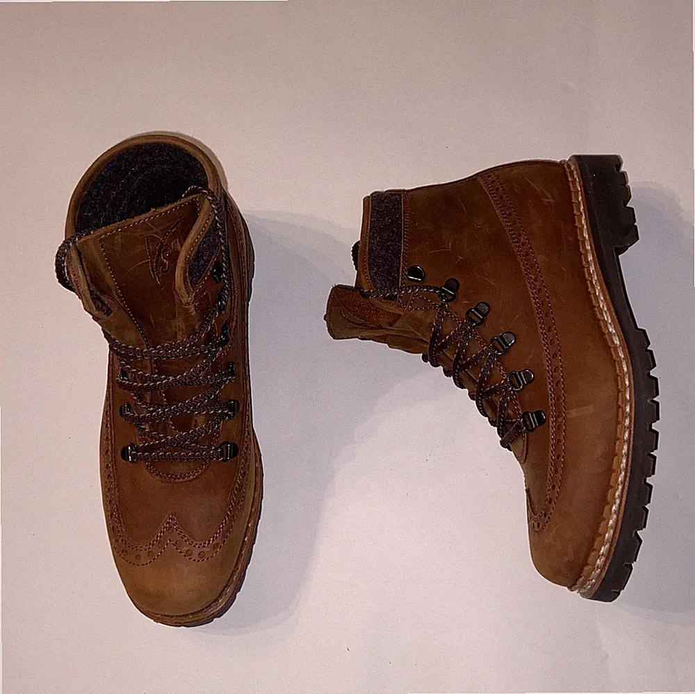 Ventesima Strada Wingtip Brown Suede Hiking Boot Womens Size 43