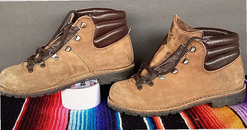 Vintage Eddie Bauer Hiking Leather Hiker Stomper Mens Boots Size 8 Backpacking