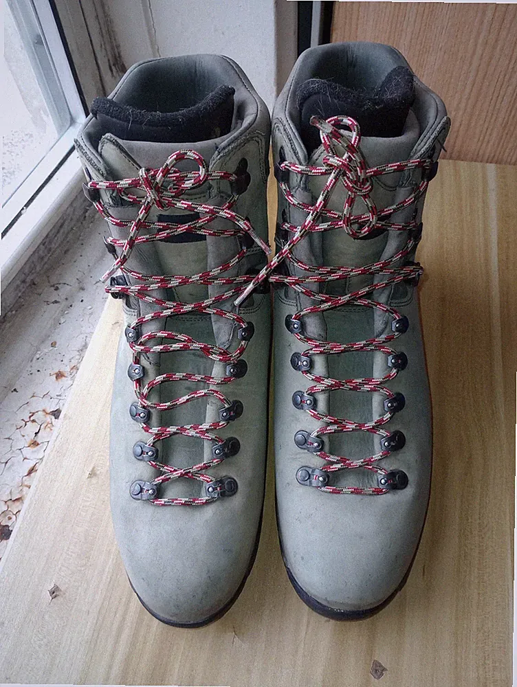 Vintage Vasque Mountaineering Hiking Boots Nubuck Leather Men's 14 made in Italy