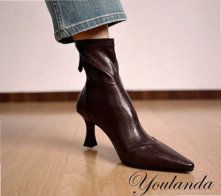 Vintage Women's Leather Ankle Boot Pointed Toe Shoes Kitten Heel Back Zip Shoes