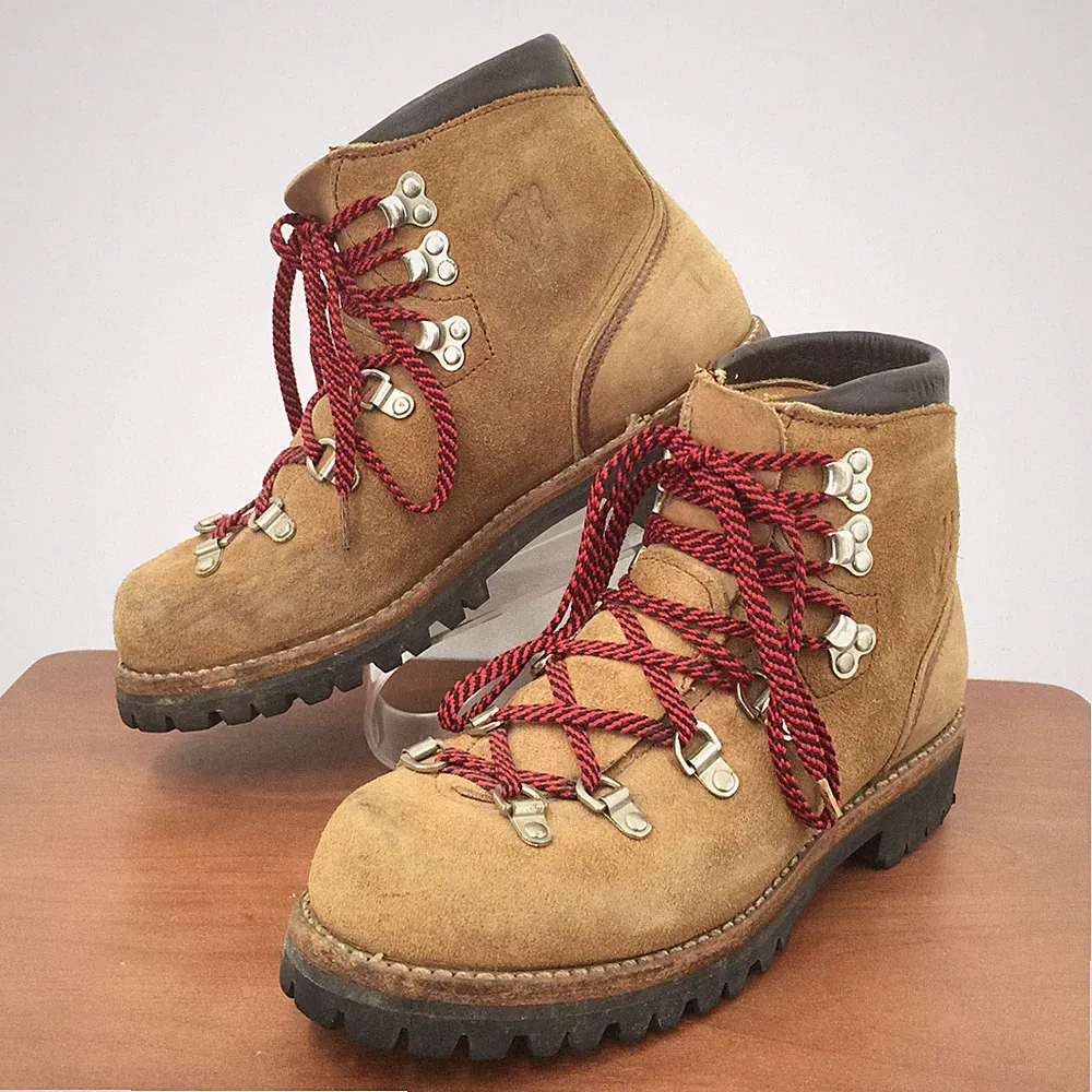 Vtg VASQUE Mens 7.5A Suede Leather Mountaineering Boots Made In USA Extra Narrow