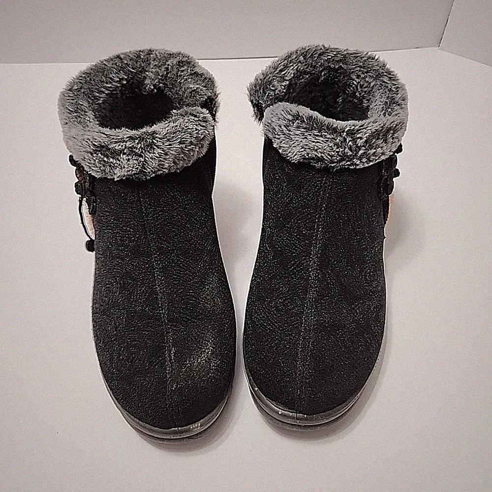 Womans Size 10/10.5 Low Top Snow Flex Fur Boots Unknown Brand Used