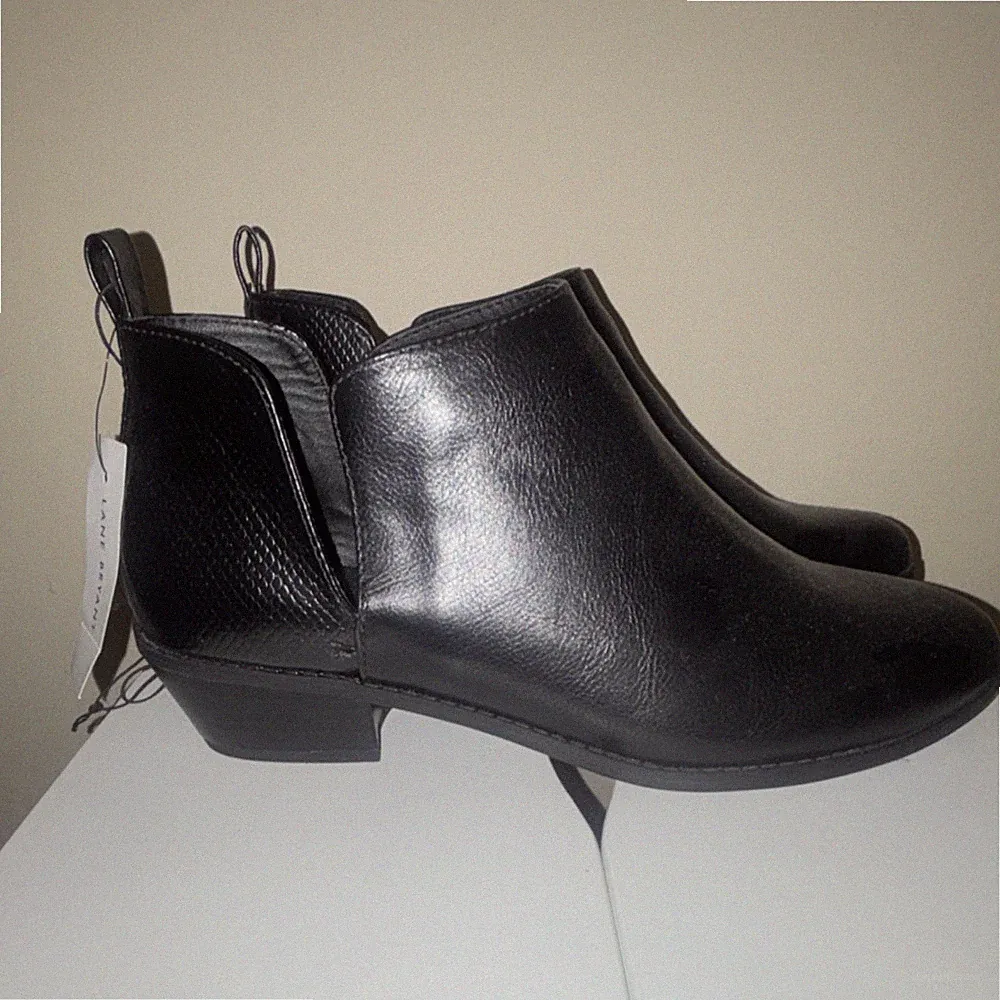 Women’s Black Chelsea Ankle Boots Faux Leather Round Toe Zip Comfort US 9W