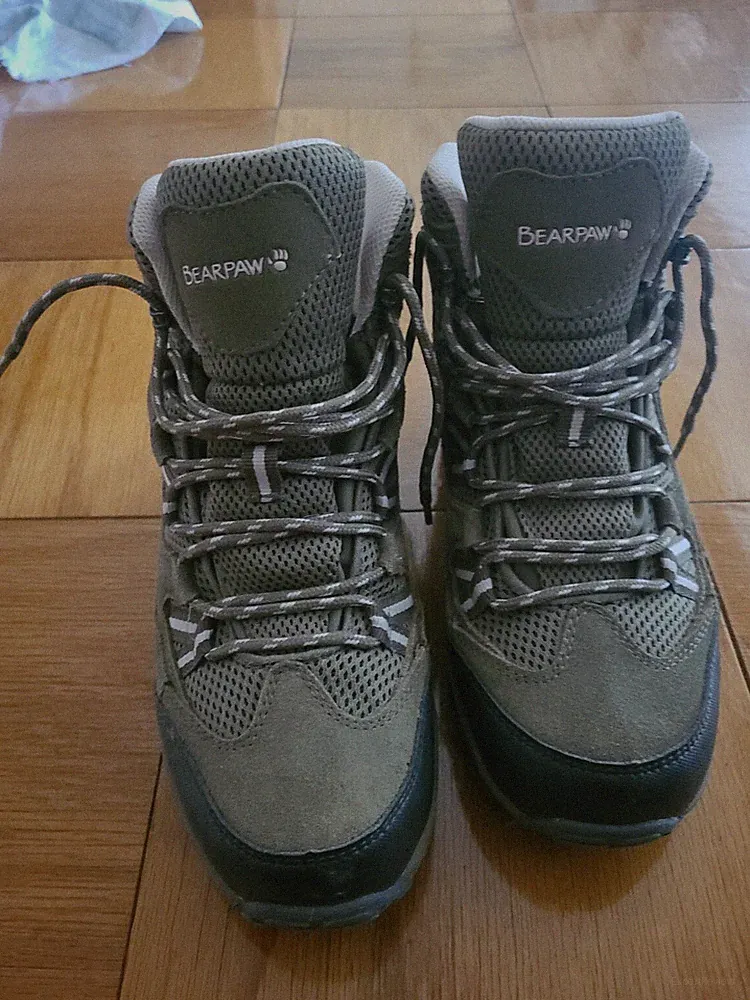 Women's Hiking Boots