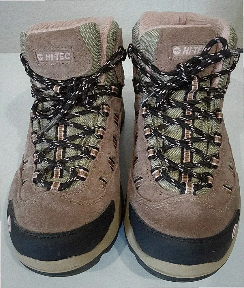 Women's M Hi-Tec Bandera Mid-Rise Waterproof Hiking Boot, Taupe/Blush Size 7.5