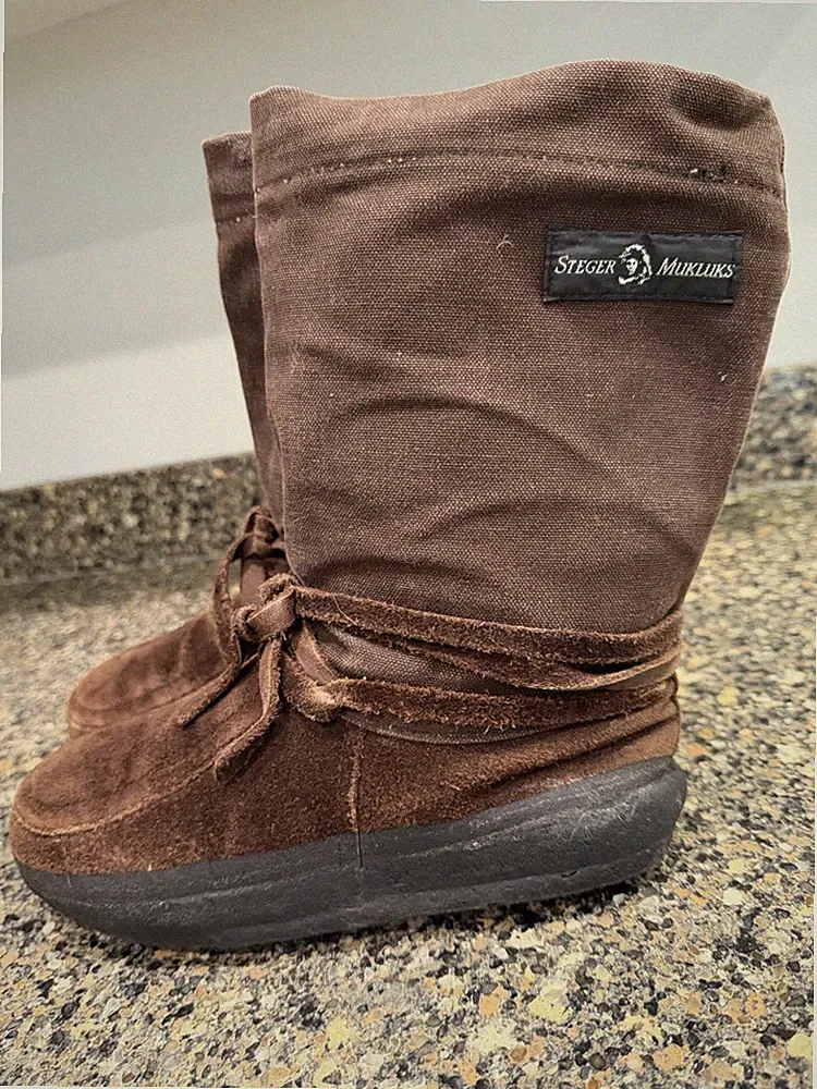 Women’s (Size 8 STEGER Mukluks Moose Hide Snow Boots ELY MINNESOTA