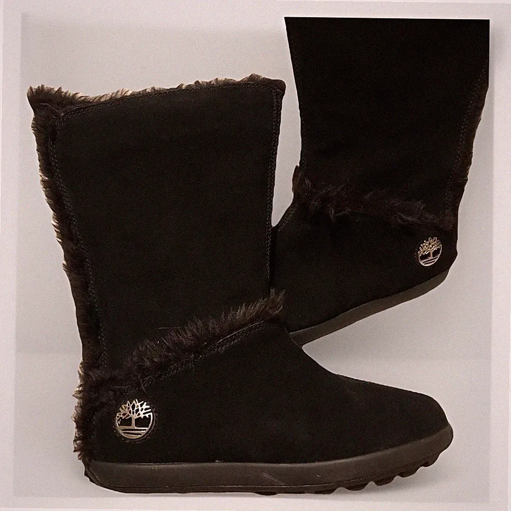 Women's sz 6.5 W Wide Timberland Mukluk Pull On Faux Fur Boots 61643 Black Suede