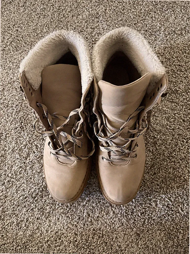 Women’s Tan Hiking/Winter Boots