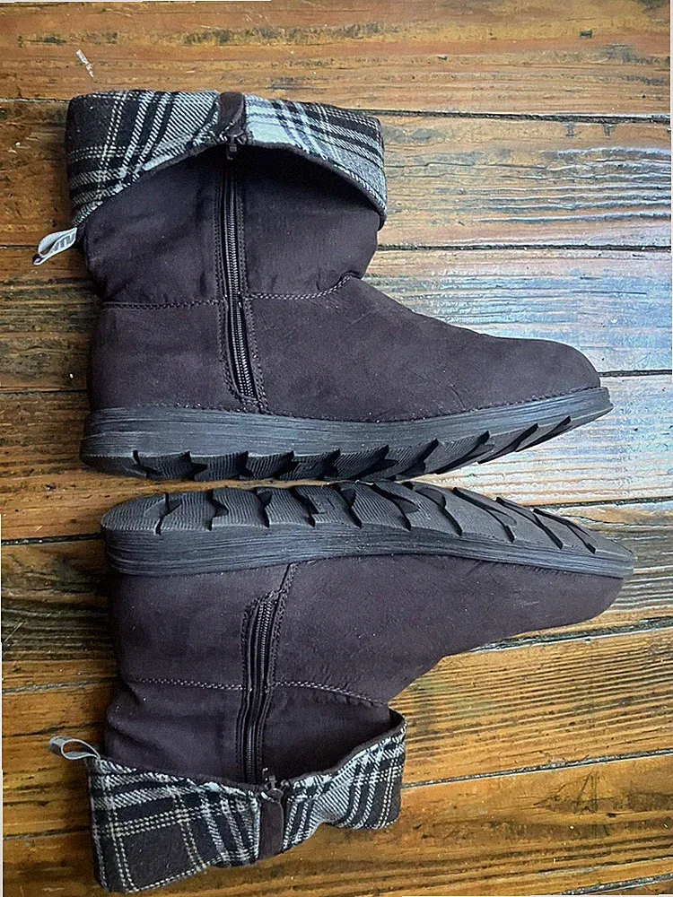 Womens Muk Luks Suede Plaid Cuffed Winter Boots- Brown Sherpa Lined Size 11