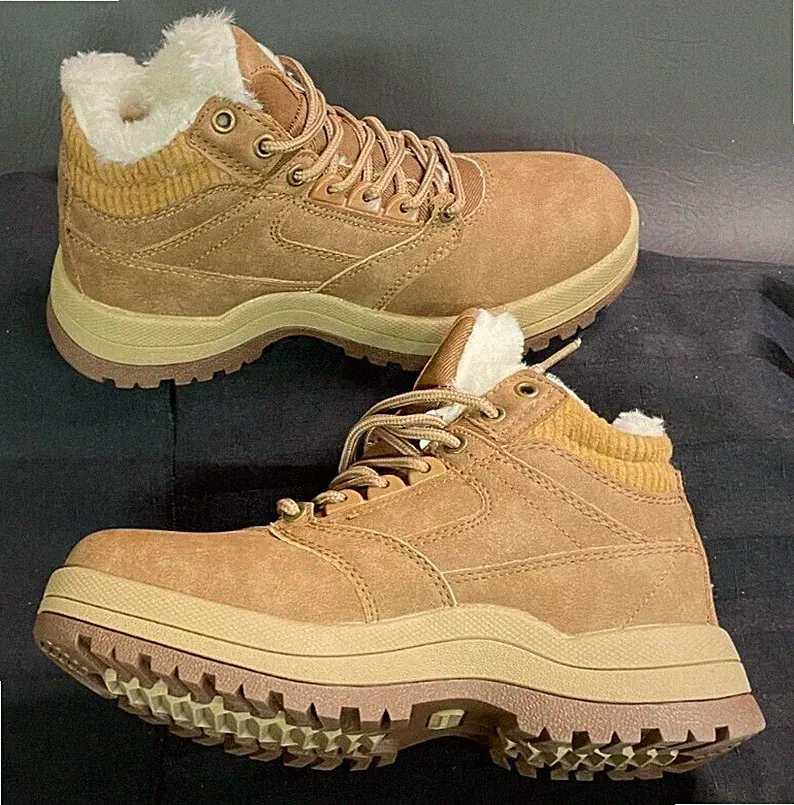Womens VisionReast Winter Snow Boots High Top Outdoor Hiking Boot sz 5 NIB