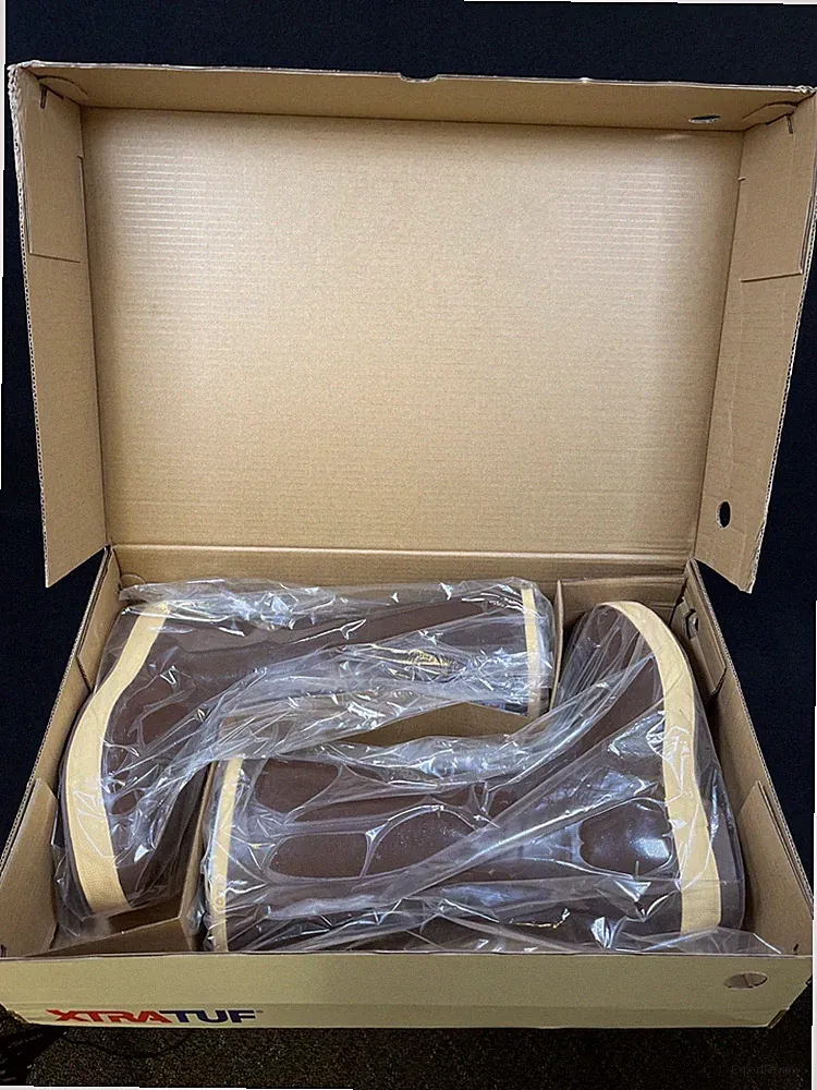 Xtratuf Legacy Deck Boots 2274G Size 10 Insulated Factory Sealed.