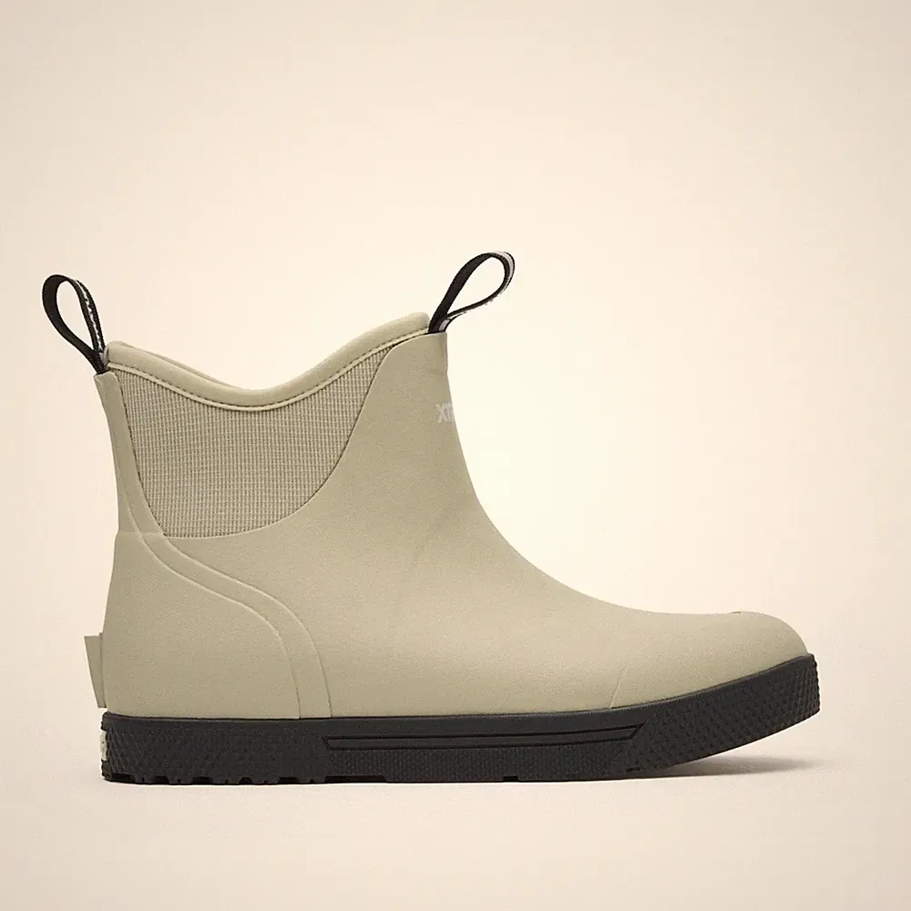 XTRATUF Stone Wheelhouse XMW103 Waterproof Boots for Men - Durable & Reliable