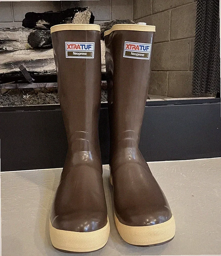 XTRATUF Women's Fishe Wear Legacy 15″ Brown Rubber Rain Boots XWL9TAR Size 6W