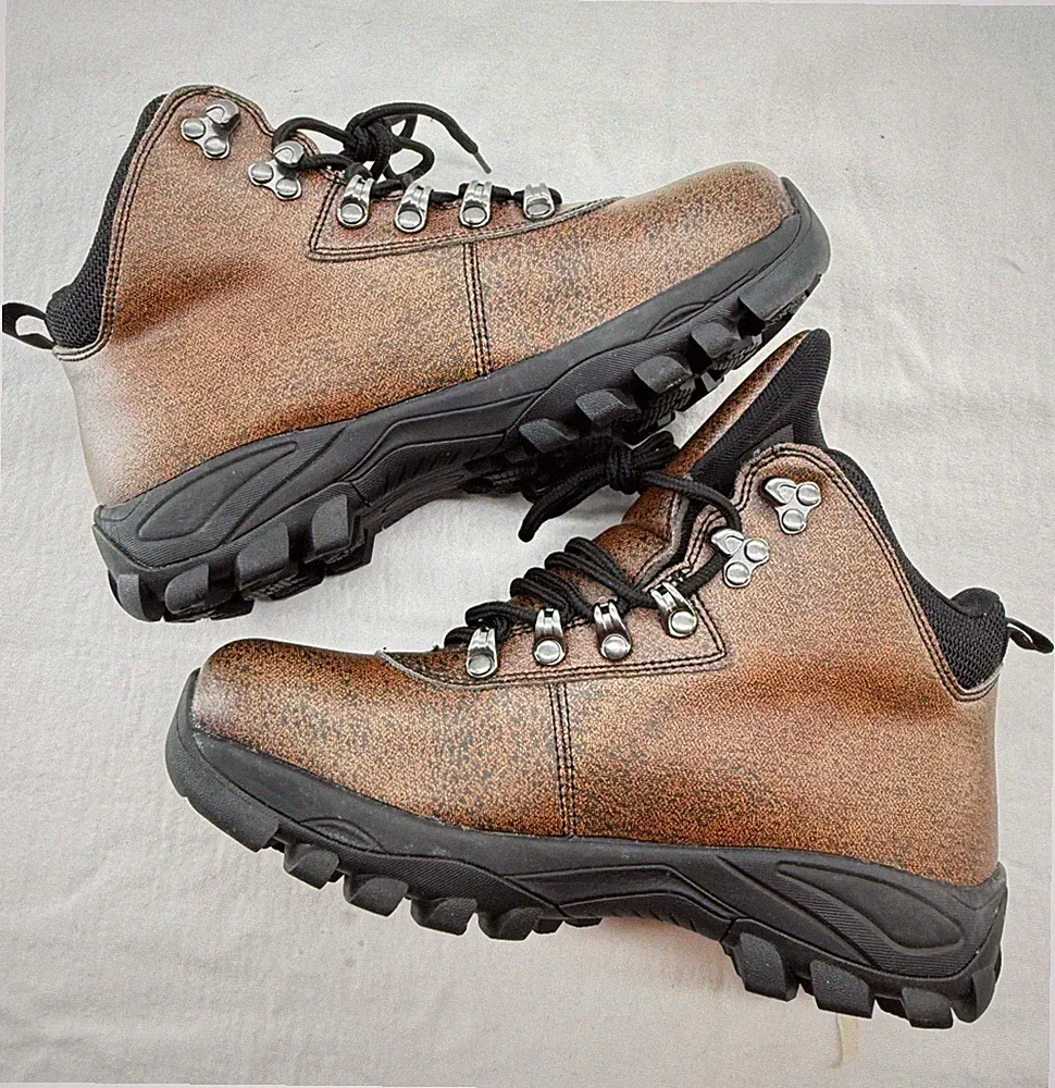 YES WE VIBE Women's 7 Men's 5.5 EU 38 Vegan Brown Hiking Boots - NEW Never Worn