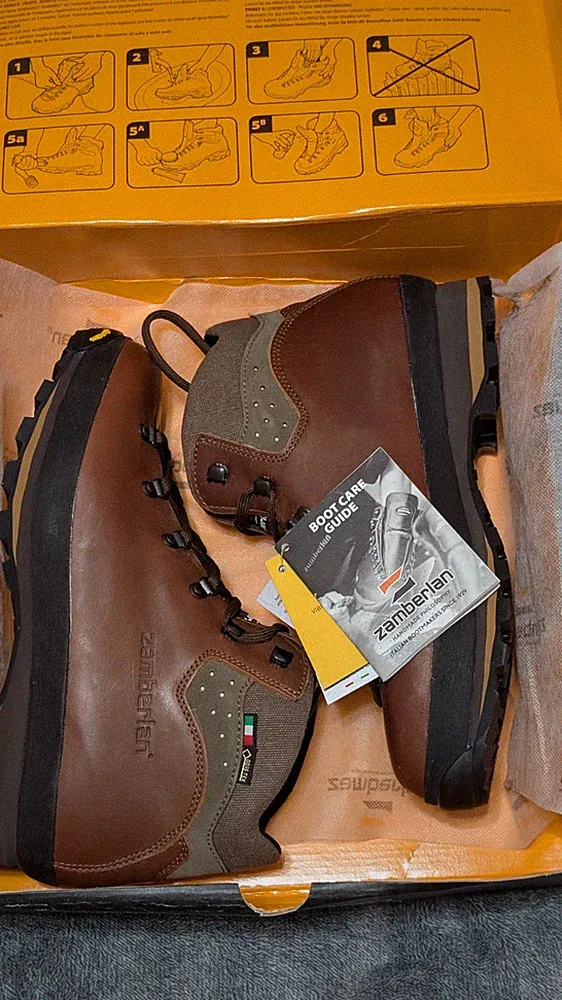 Zamberlan 324 Duke GTX Hiking Boots ; New with Tags